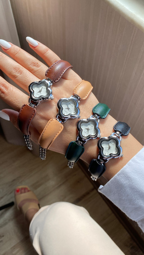 ساعت بندچرمی ونکیلف نقره ای